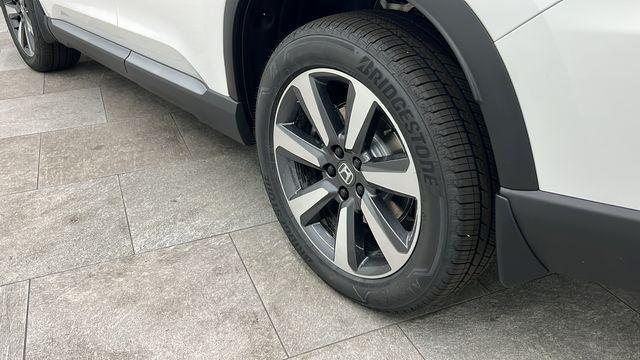 new 2025 Honda Pilot car, priced at $51,505