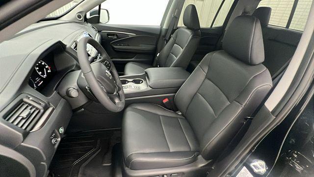 new 2025 Honda Ridgeline car, priced at $44,430