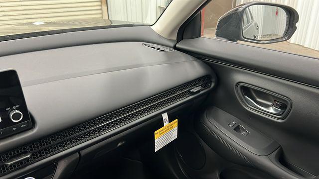 new 2025 Honda HR-V car, priced at $28,295