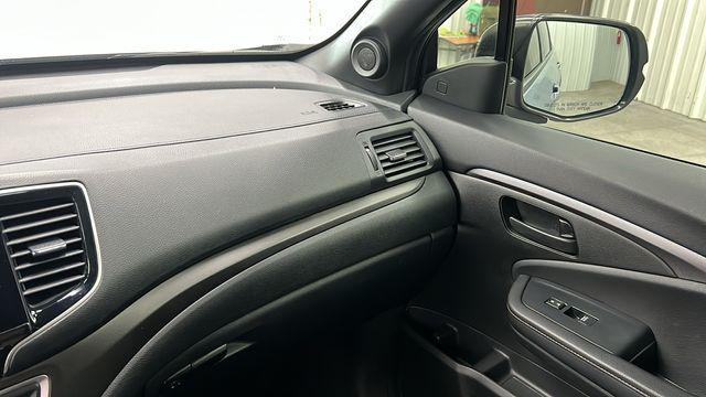 used 2022 Honda Pilot car, priced at $40,980