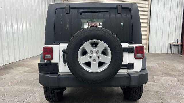 used 2015 Jeep Wrangler Unlimited car, priced at $20,950