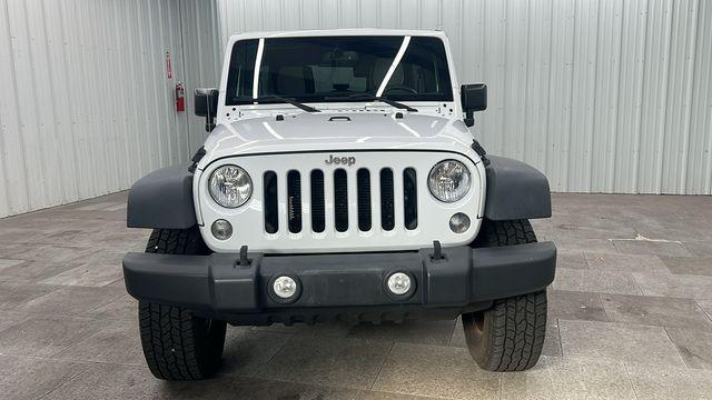 used 2015 Jeep Wrangler Unlimited car, priced at $20,950