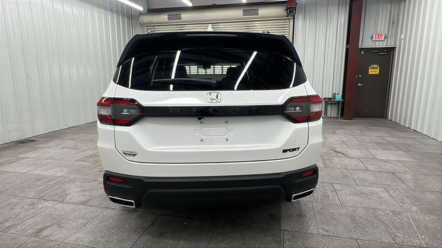 new 2025 Honda Pilot car, priced at $42,105