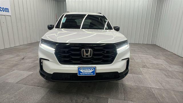 new 2025 Honda Pilot car, priced at $42,105