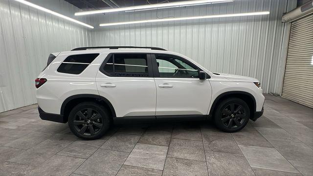 new 2025 Honda Pilot car, priced at $42,105