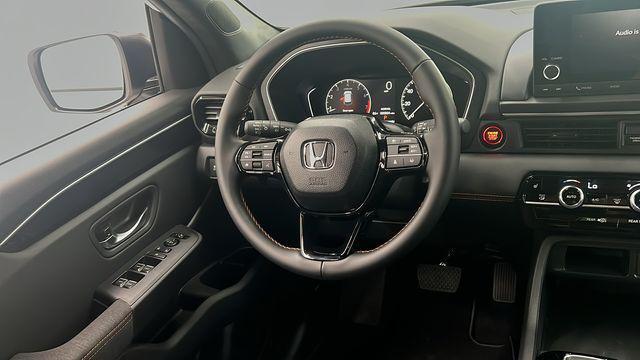 new 2025 Honda Pilot car, priced at $42,105