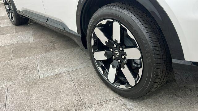 new 2025 Honda Prologue car, priced at $59,805