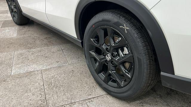 new 2025 Honda HR-V car, priced at $29,350