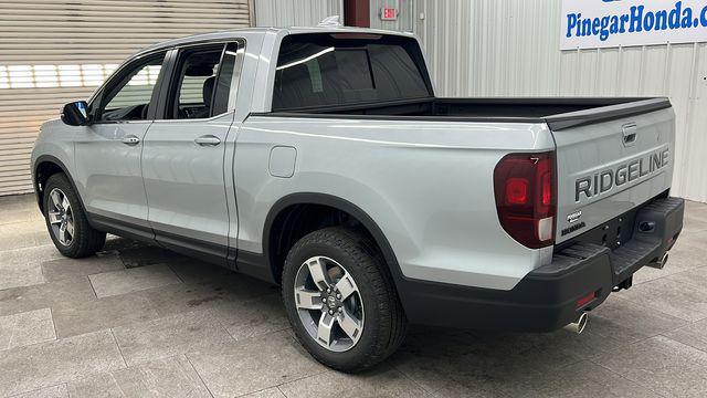 new 2025 Honda Ridgeline car, priced at $44,625