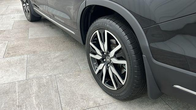 used 2020 Honda Pilot car, priced at $33,980