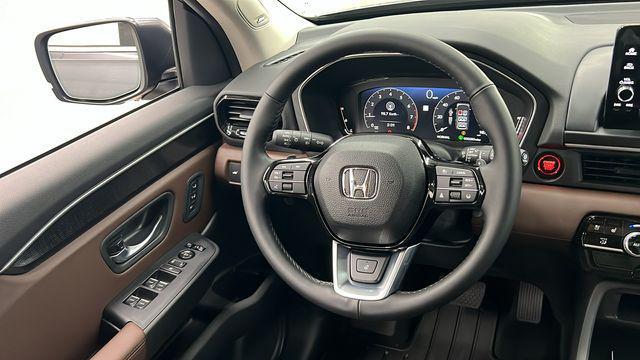 new 2025 Honda Pilot car, priced at $54,475