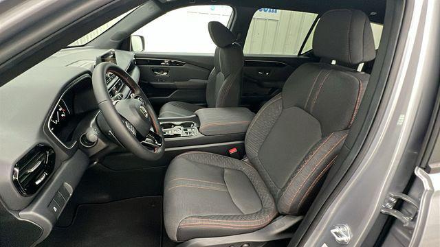 new 2025 Honda Pilot car, priced at $43,795