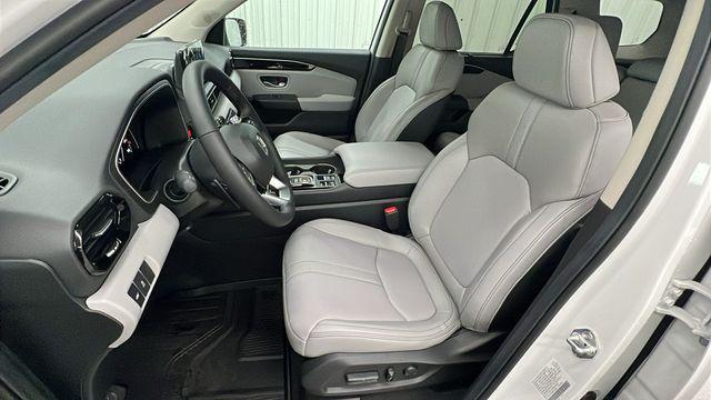 new 2025 Honda Pilot car, priced at $47,505