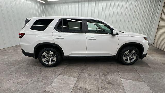 new 2025 Honda Pilot car, priced at $47,505