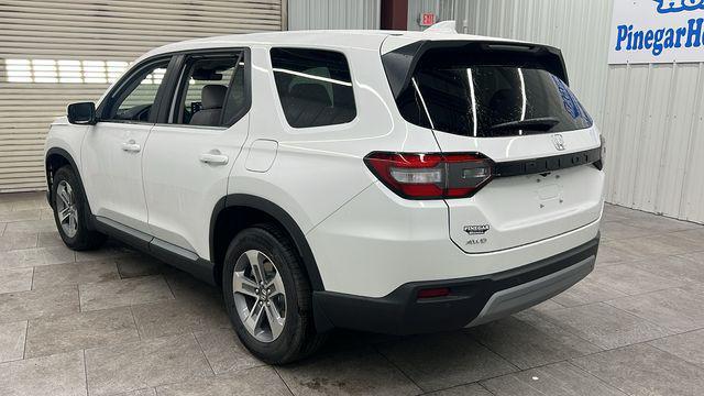 new 2025 Honda Pilot car, priced at $47,505