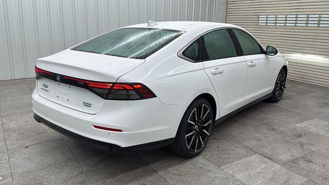 new 2025 Honda Accord Hybrid car, priced at $40,950