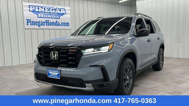 new 2025 Honda Pilot car, priced at $51,785
