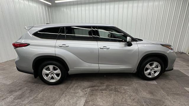 used 2022 Toyota Highlander car, priced at $32,950