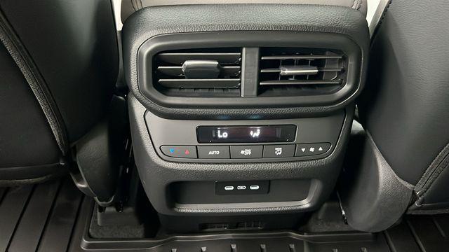 new 2025 Honda Pilot car, priced at $47,505