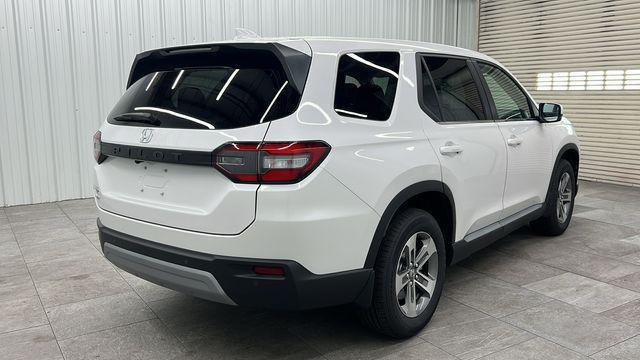 new 2025 Honda Pilot car, priced at $47,505