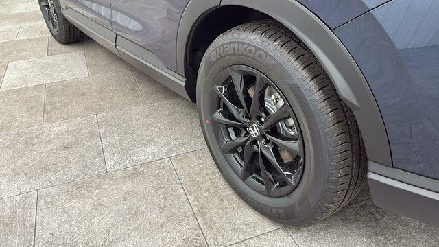 new 2026 Honda CR-V Hybrid car, priced at $41,675