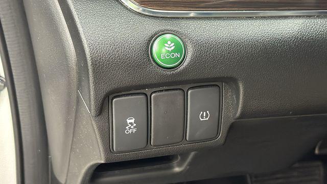used 2015 Honda CR-V car, priced at $17,950