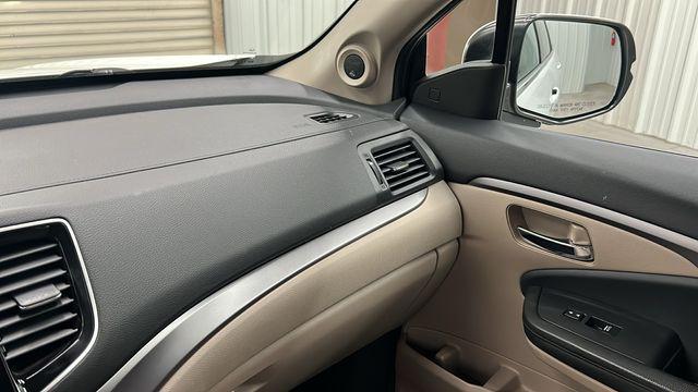 used 2020 Honda Pilot car, priced at $27,980