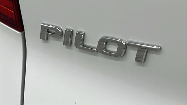 used 2020 Honda Pilot car, priced at $27,980