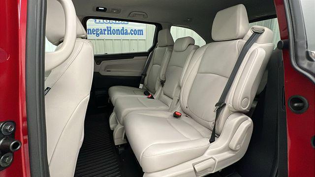 new 2025 Honda Odyssey car, priced at $44,125