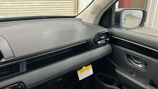new 2025 Honda Pilot car, priced at $49,405