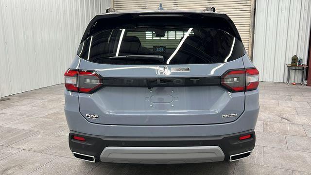 new 2025 Honda Pilot car, priced at $49,405