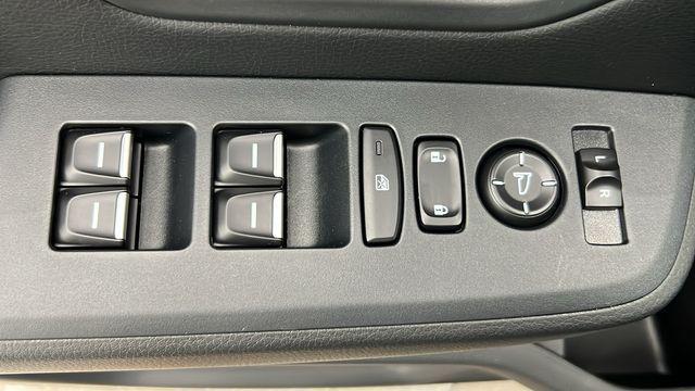 new 2025 Honda Pilot car, priced at $49,405