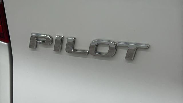 used 2022 Honda Pilot car, priced at $42,980