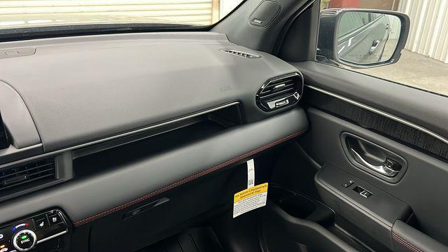 new 2025 Honda Pilot car, priced at $56,030