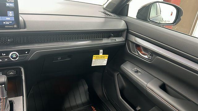 new 2026 Honda CR-V Hybrid car, priced at $39,848