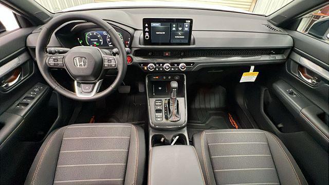 new 2026 Honda CR-V Hybrid car, priced at $40,650