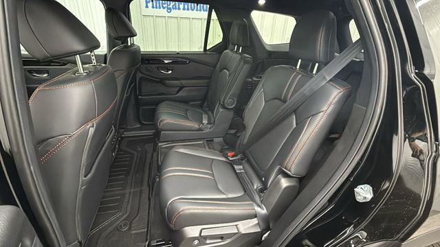 new 2025 Honda Pilot car, priced at $50,895