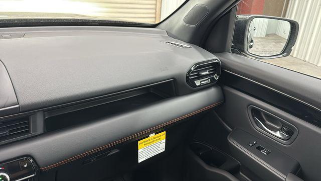 new 2025 Honda Pilot car, priced at $50,895