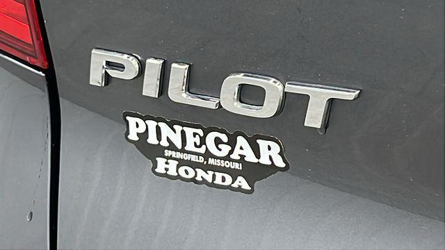 used 2022 Honda Pilot car, priced at $33,980