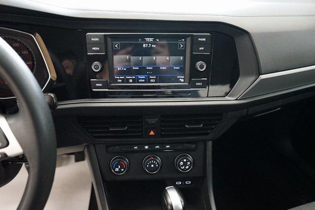 used 2021 Volkswagen Jetta car, priced at $16,285