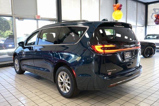 used 2022 Chrysler Pacifica car, priced at $22,155