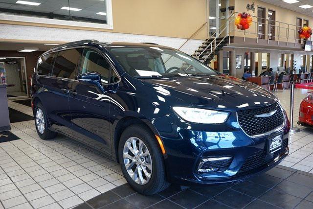 used 2022 Chrysler Pacifica car, priced at $22,155