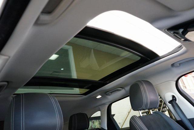 used 2019 Land Rover Range Rover Velar car, priced at $19,895