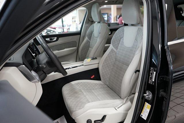 used 2022 Volvo XC60 Recharge Plug-In Hybrid car, priced at $25,887