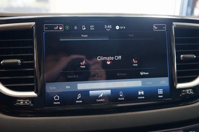 used 2024 Chrysler Pacifica car, priced at $30,033