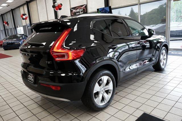 used 2019 Volvo XC40 car, priced at $18,834