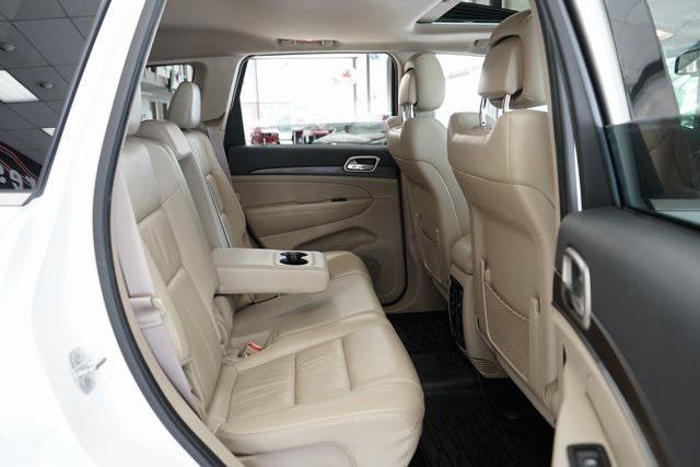 used 2015 Jeep Grand Cherokee car, priced at $11,629