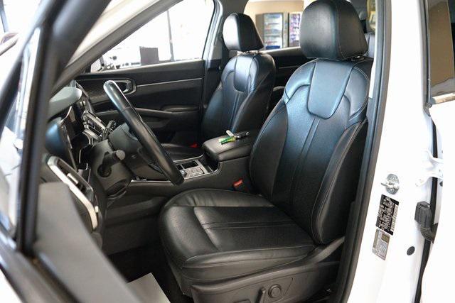 used 2022 Kia Sorento car, priced at $19,693