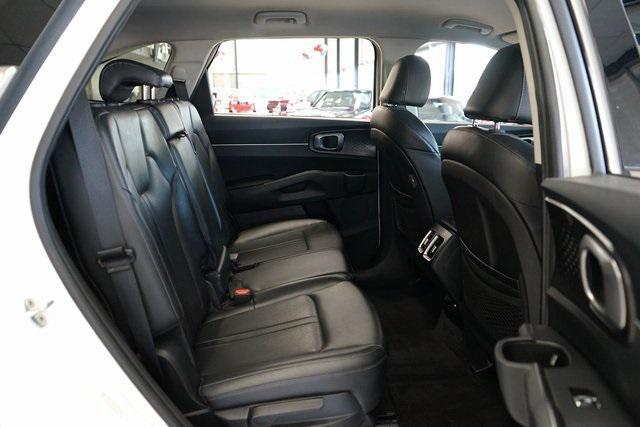 used 2022 Kia Sorento car, priced at $19,693
