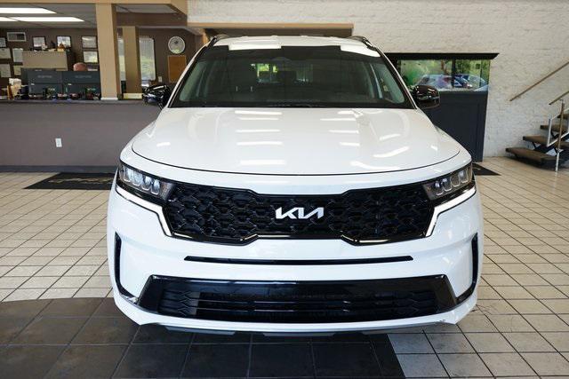 used 2022 Kia Sorento car, priced at $19,693